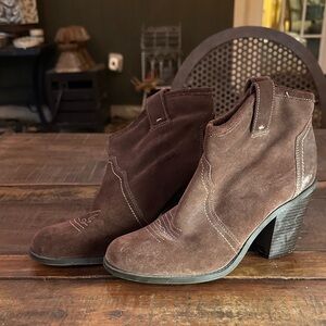 Brown Suede Ankle Boots Kensie size 8